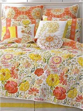 Dena Home Meadow Floral Medallion Quilted Euro Pillow Sham • NWOT • 26” x 26”